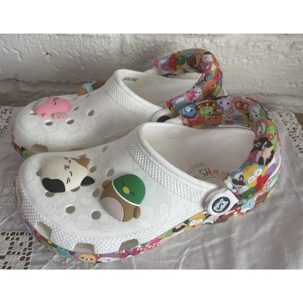 Crocs Women's Squishmallows Classic Clog Sandals Size J5 W7